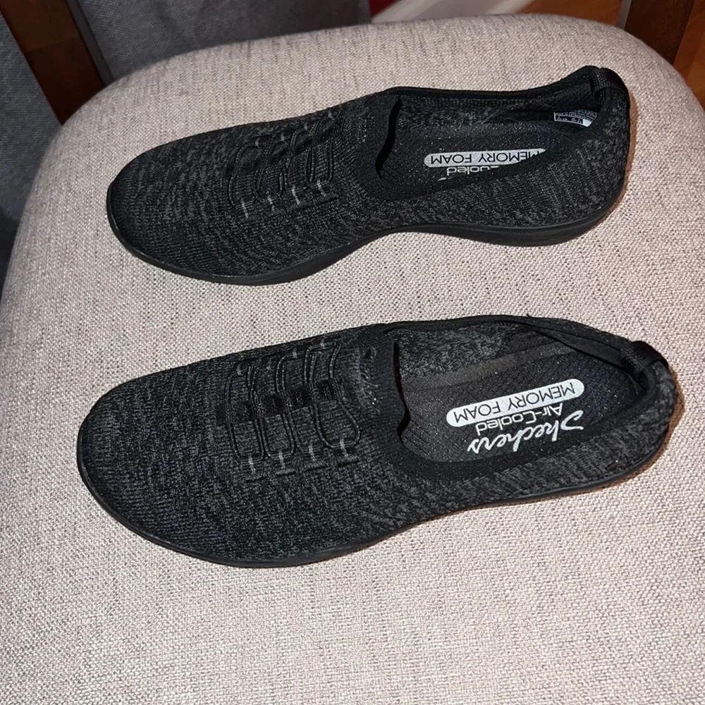 Skechers women’s sketchers